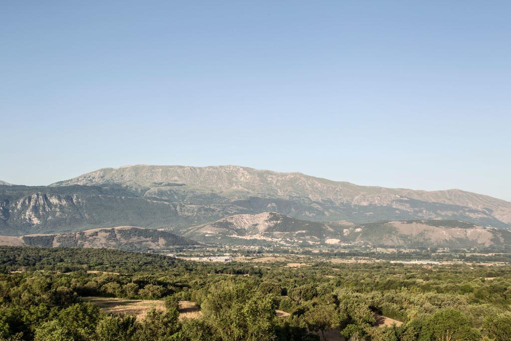 Agriturismo Statale 17 Poggio Picenze Ngoại thất bức ảnh